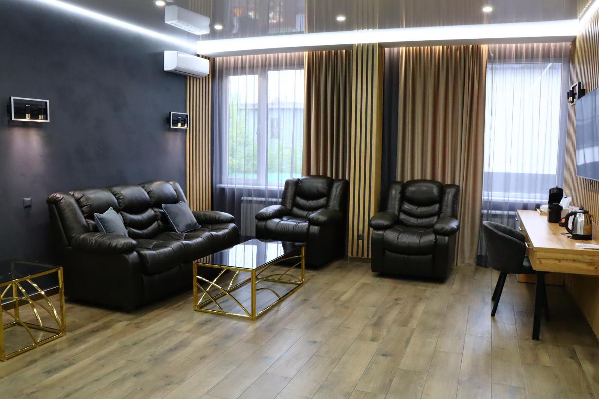 Sobkoff Hotel Khmelʼnytsʼkyy Bagian luar foto