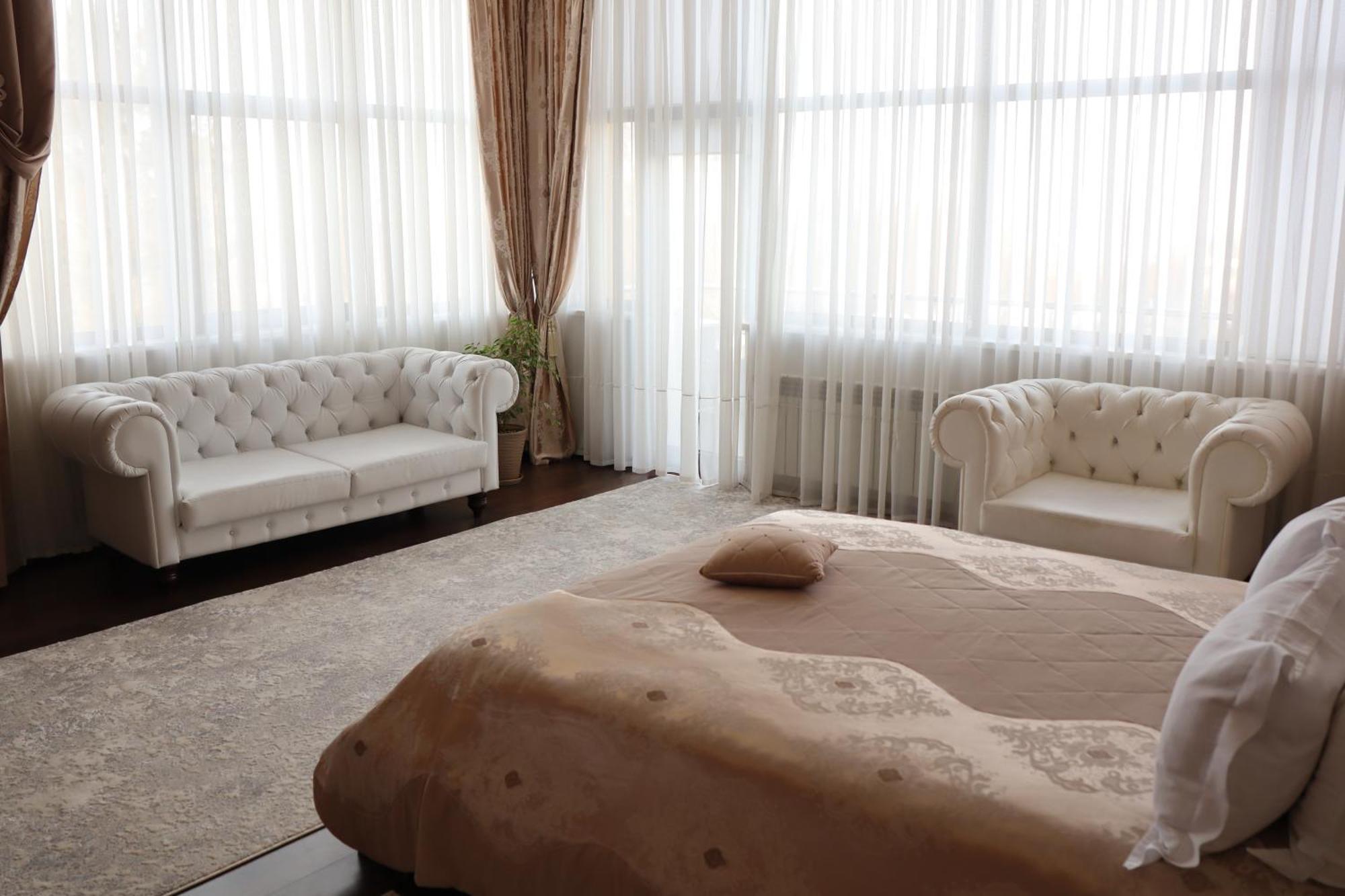 Sobkoff Hotel Khmelʼnytsʼkyy Bagian luar foto