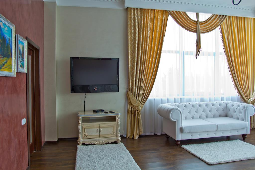 Sobkoff Hotel Khmelʼnytsʼkyy Ruang foto